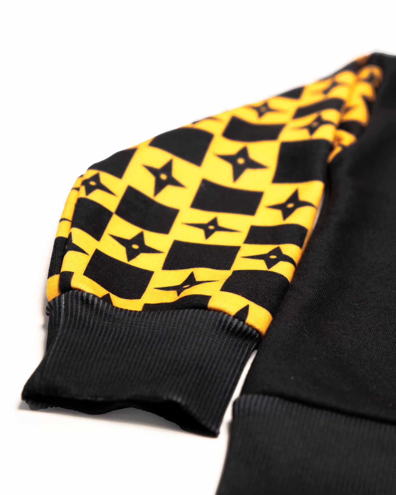 Niko's G for Gaming x SSG Crew