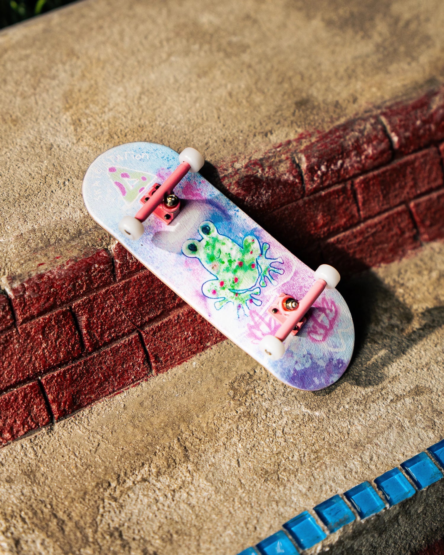 Adley FRESHIE Fingerboard
