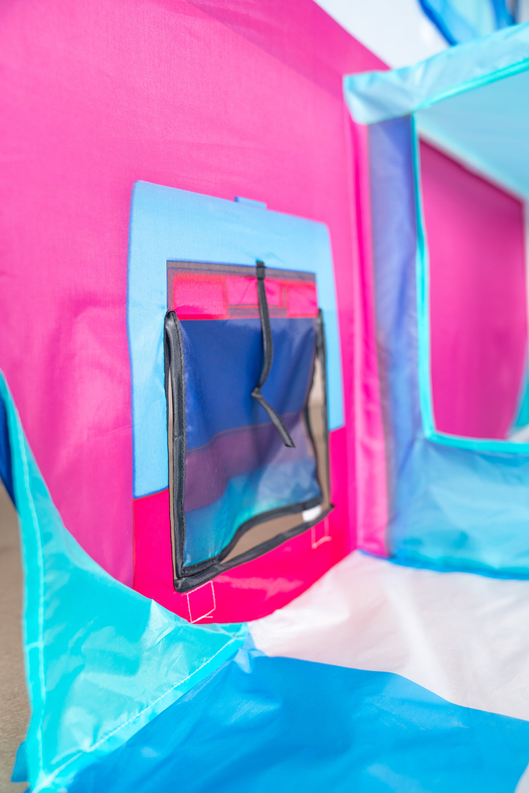 Adley & Niko's Vet Clinic Pop Up Shopadley