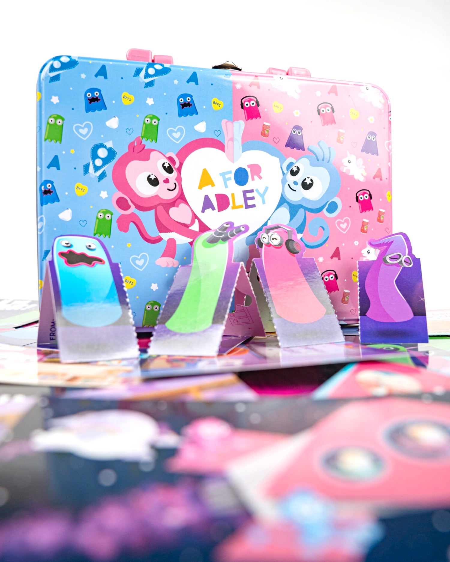 Baby Monkey Buddies Valentines Carrying Case (w/Valentines Cards)