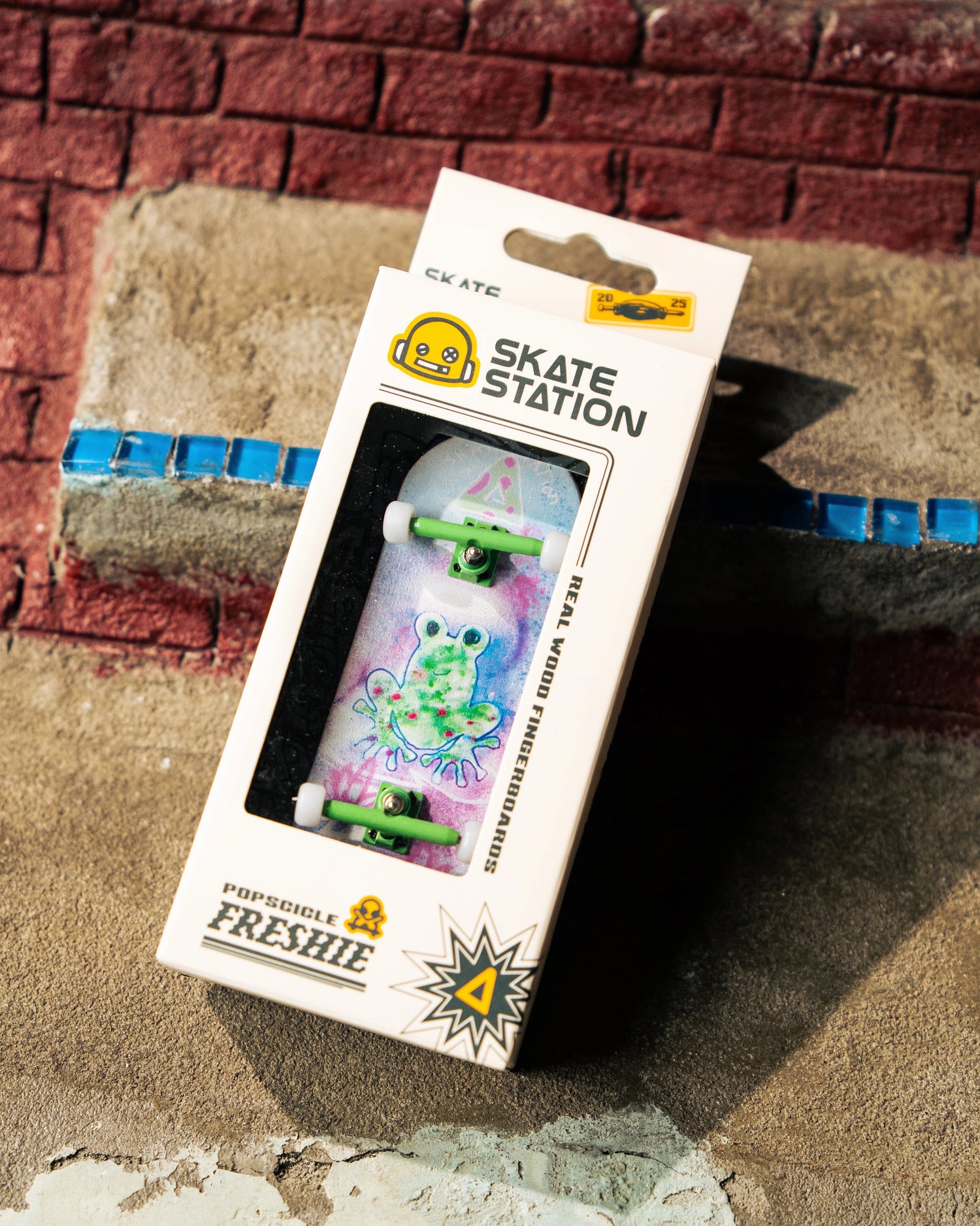 Adley FRESHIE Fingerboard